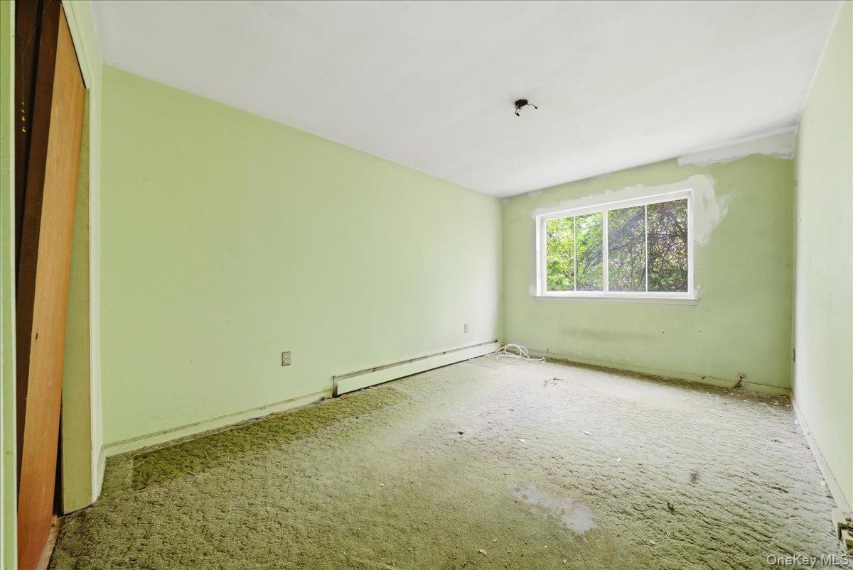 Single Family 222nd  Bronx, NY 10469, MLS-993625-8