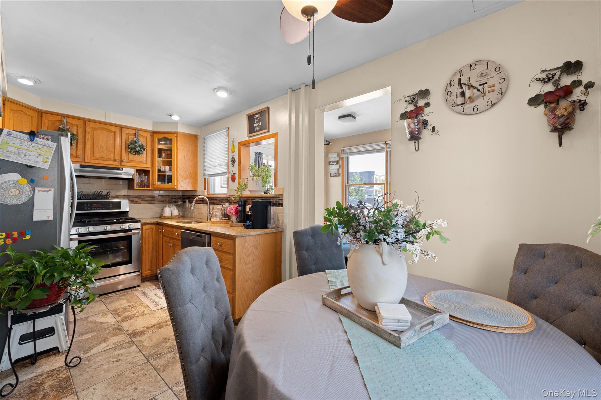 Single Family Baisley  Bronx, NY 10465, MLS-993627-5