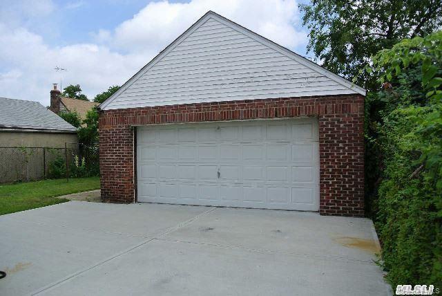 Single Family 196th Queens, NY 11413, MLS-993660-9