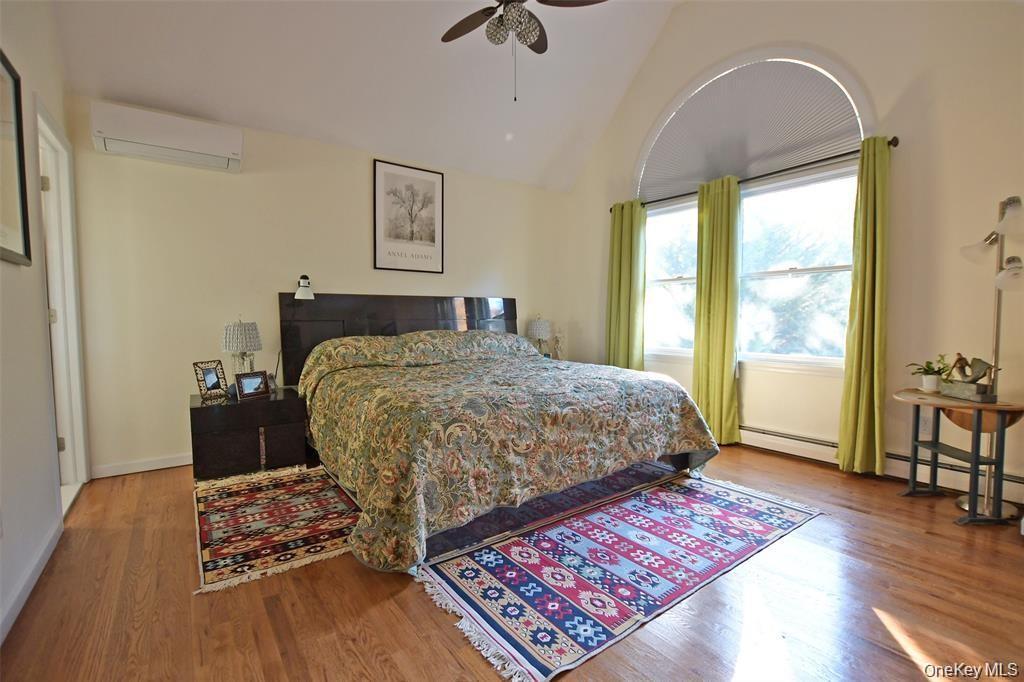 Single Family Glen  Suffolk County, NY 11933, MLS-993678-15