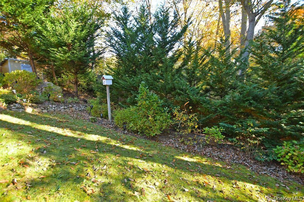 Single Family Glen  Suffolk County, NY 11933, MLS-993678-40