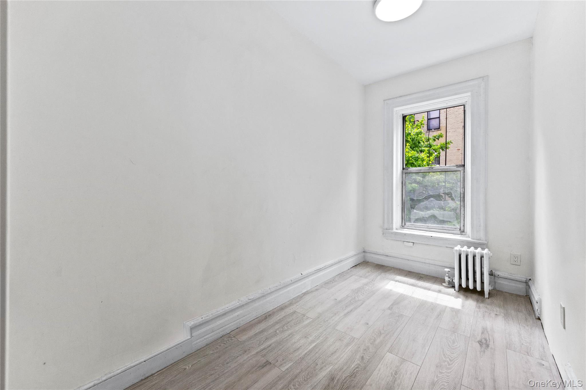 Single Family 175th  Manhattan, NY 10033, MLS-993798-13