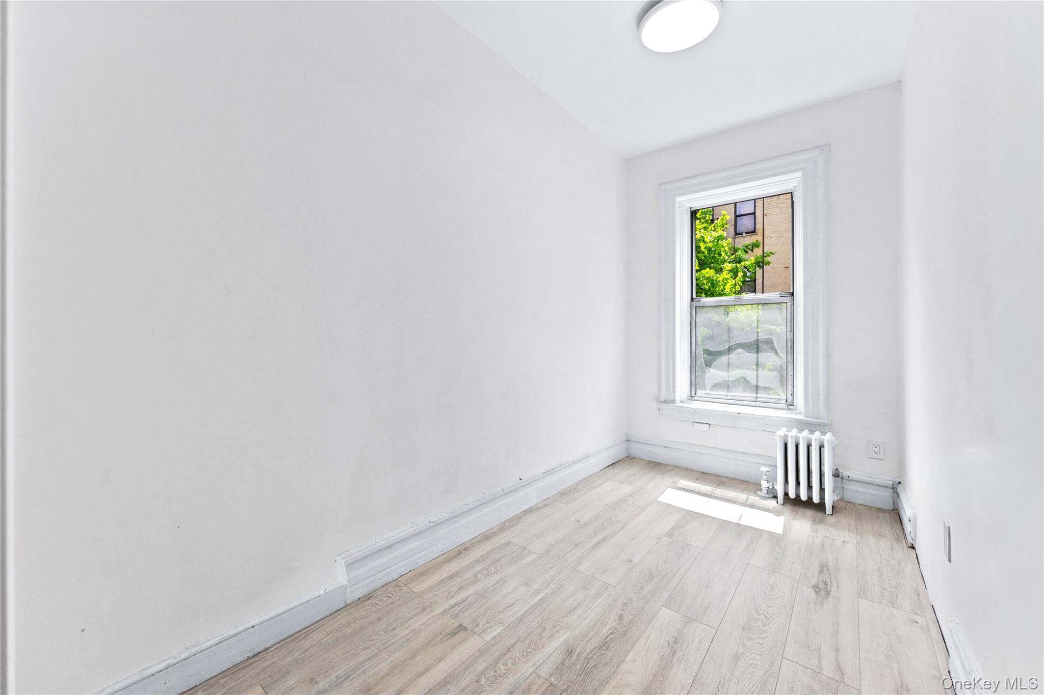 Single Family 175th  Manhattan, NY 10033, MLS-993798-16