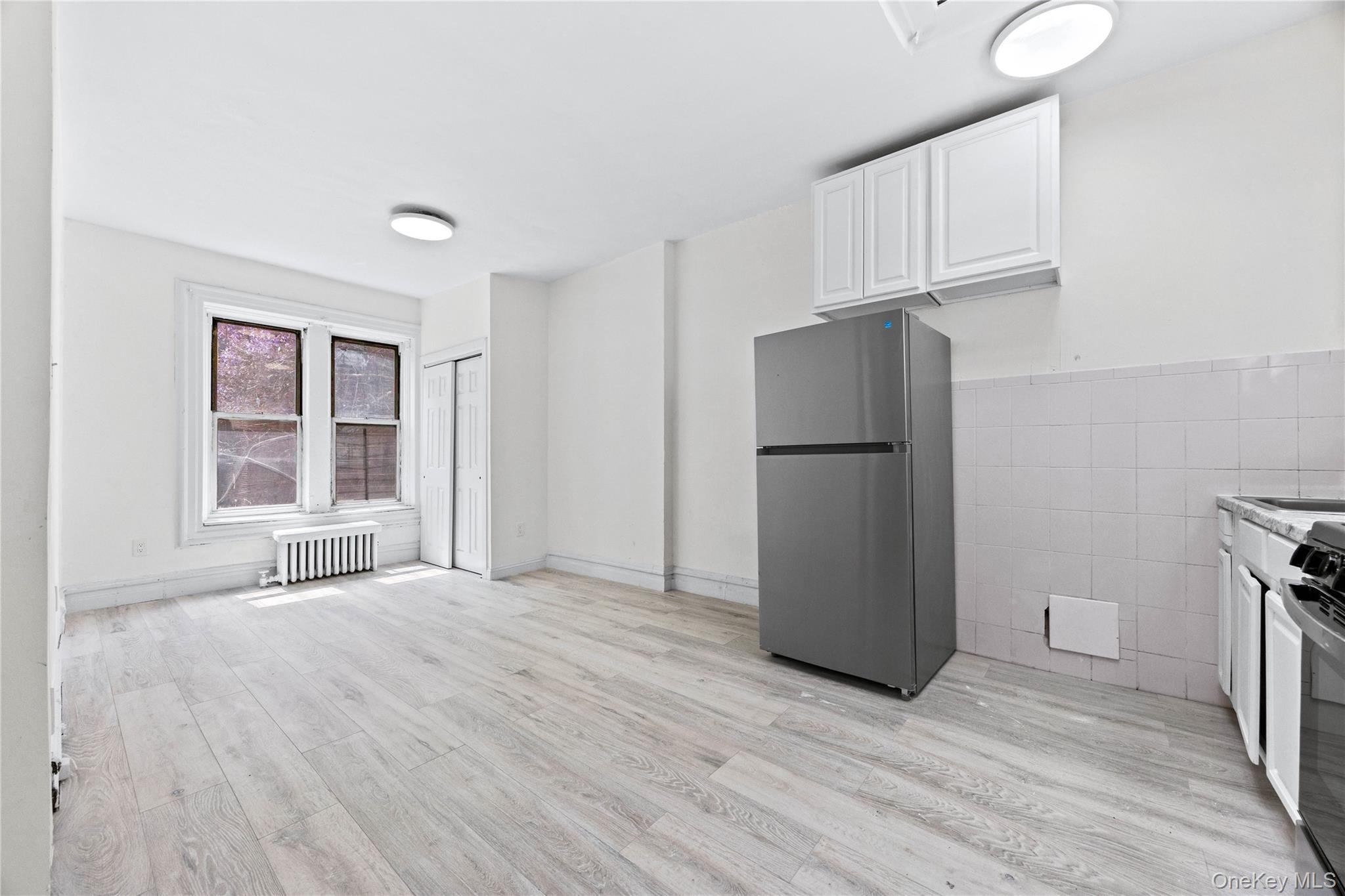 Single Family 175th  Manhattan, NY 10033, MLS-993798-9