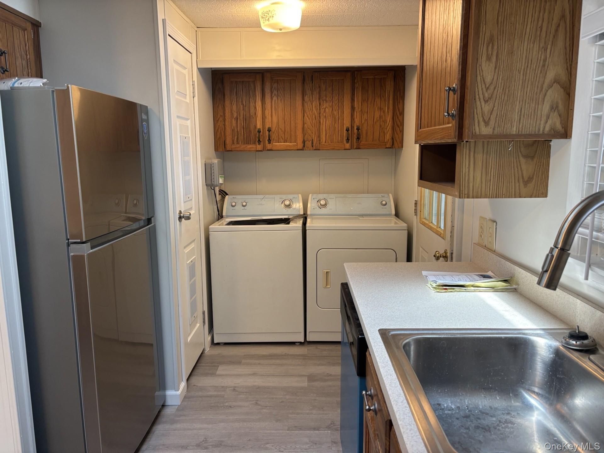 Single Family West Lane Suffolk County, NY 11901, MLS-993806-9