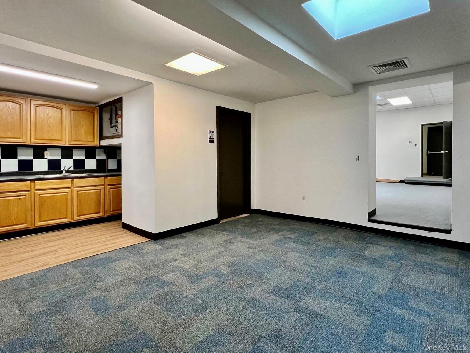 Commercial Lease 42  Queens, NY 11105, MLS-993857-11