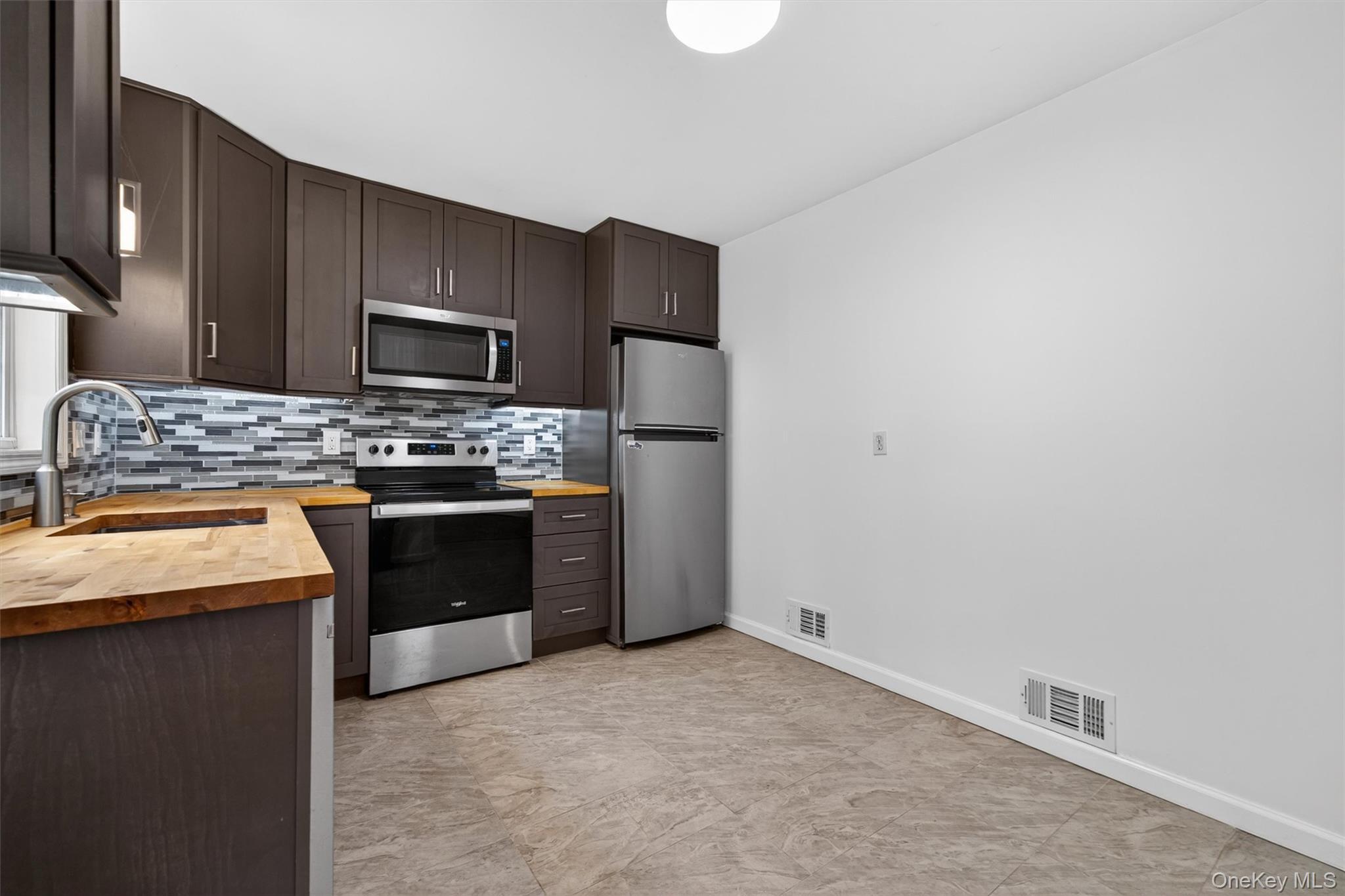 Single Family Lakeview Orange County, NY 10950, MLS-993866-14