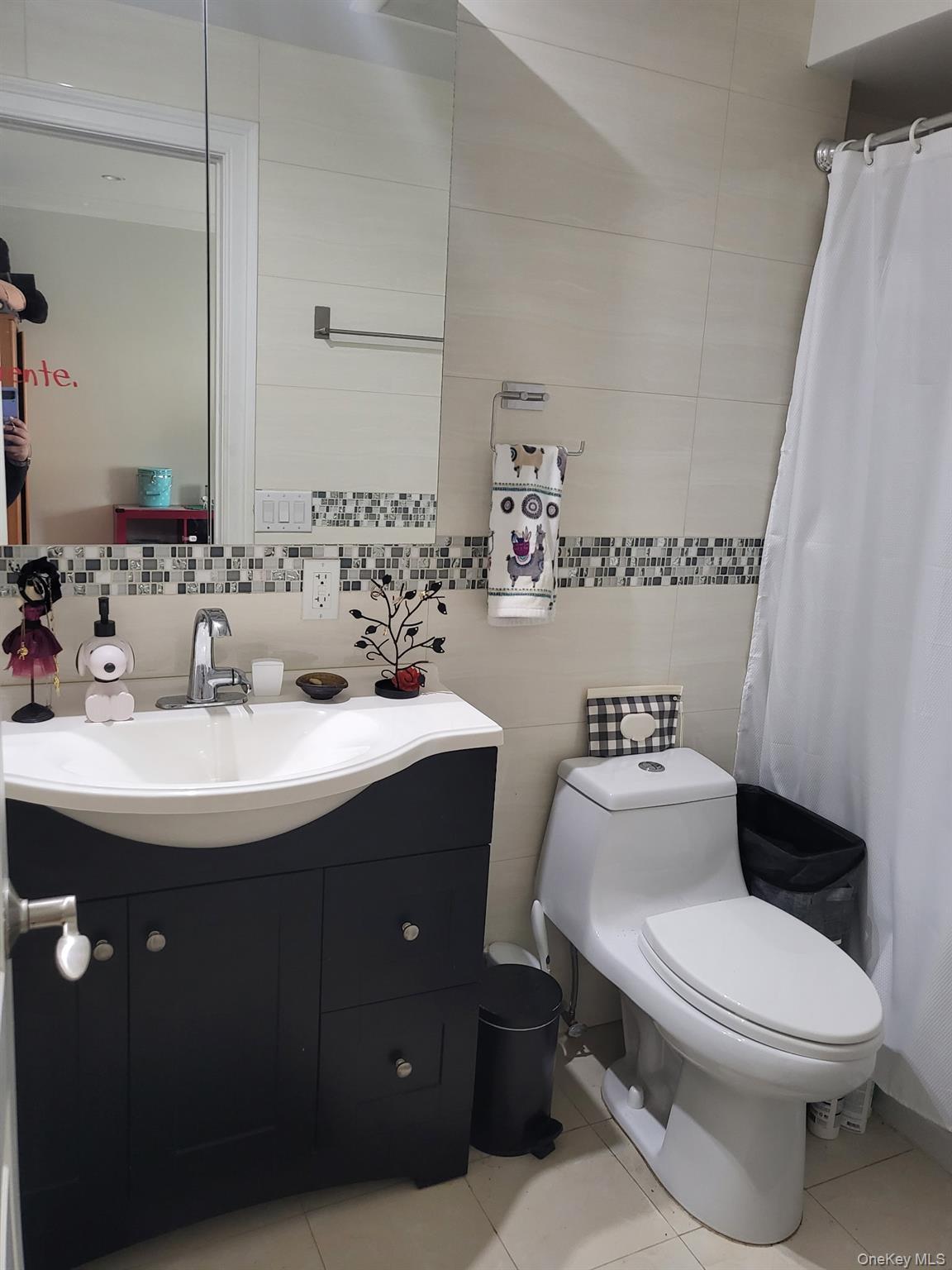 Single Family 17th Road Queens, NY 11357, MLS-993870-6