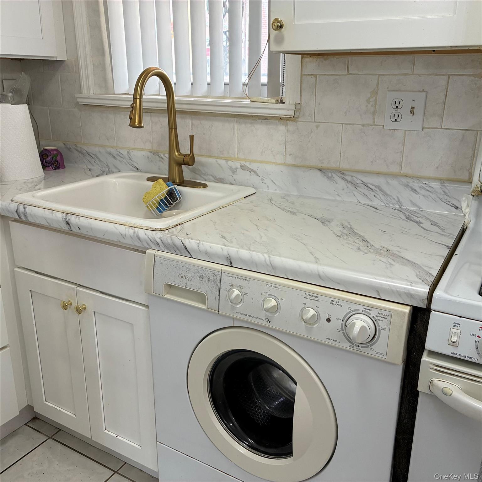 Single Family Seward Bronx, NY 10473, MLS-993918-10