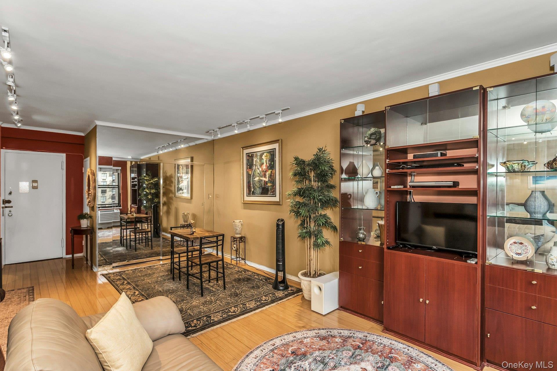 Coop Tudor City Place Manhattan, NY 10017, MLS-993920-4