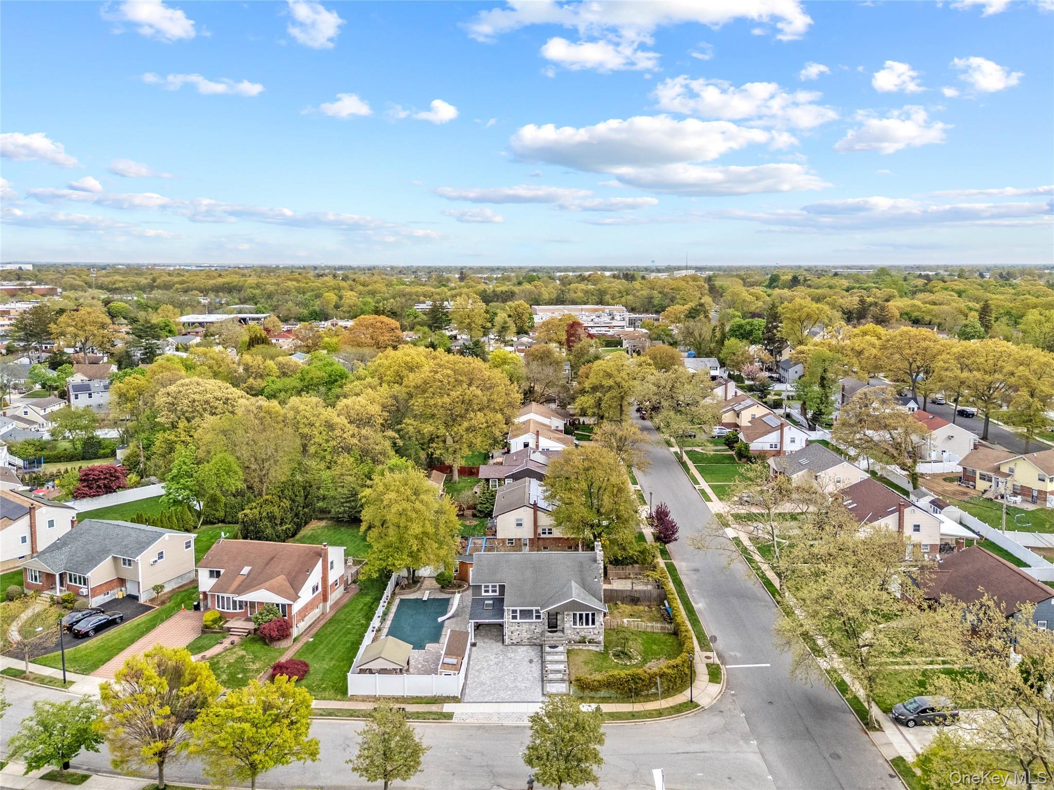 Single Family Bruce Lane  Nassau County, NY 11590, MLS-993948-35