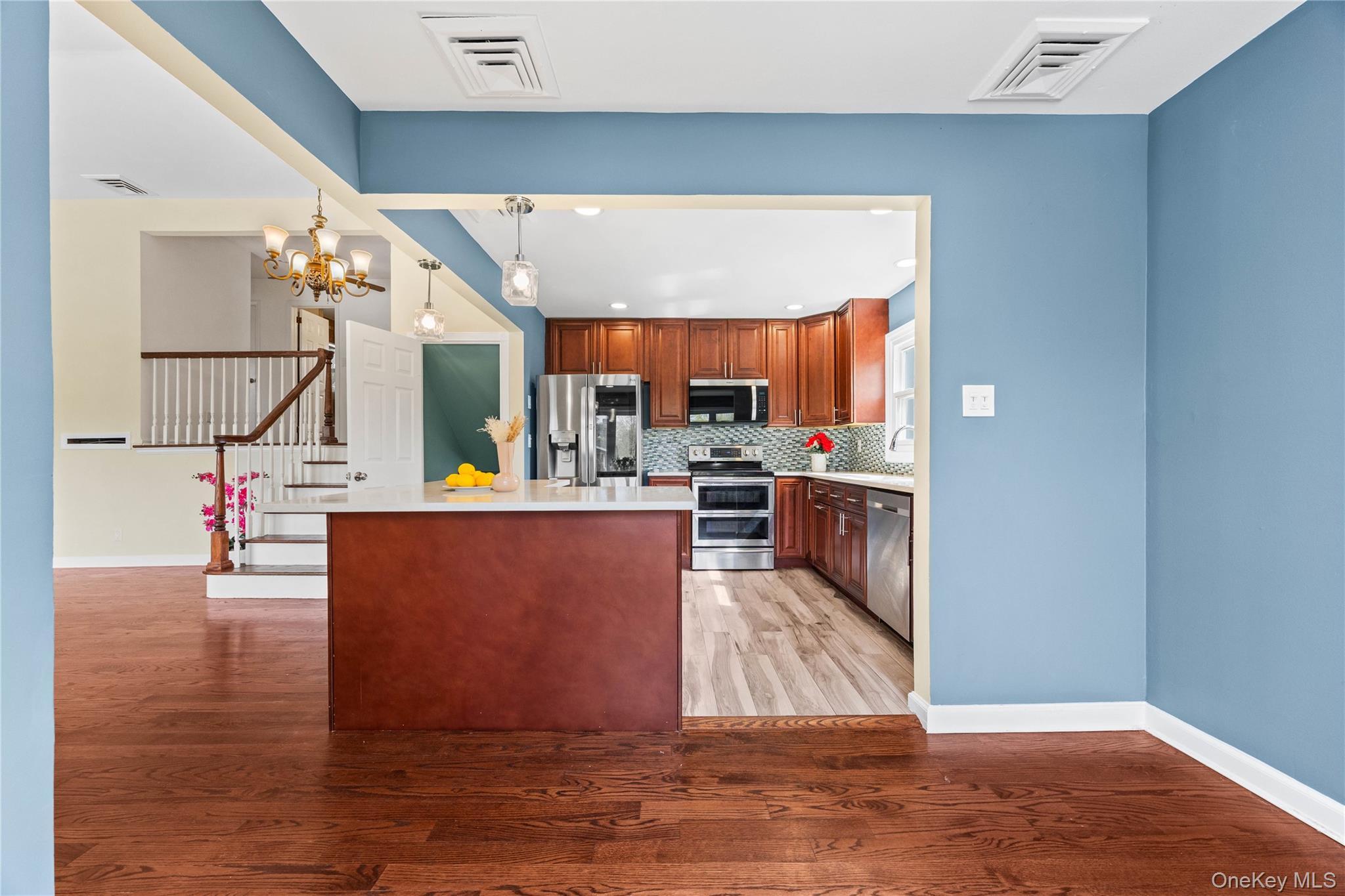 Single Family Bruce Lane  Nassau County, NY 11590, MLS-993948-6