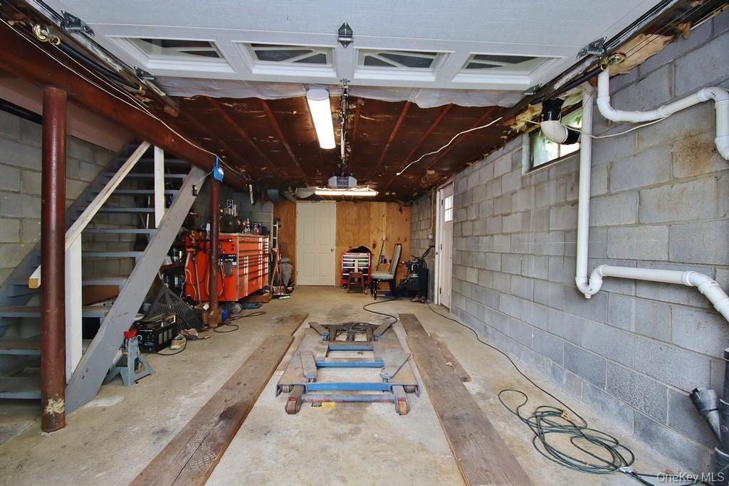Single Family Cherrywood Drive  Dutchess County, NY 12524, MLS-993963-23