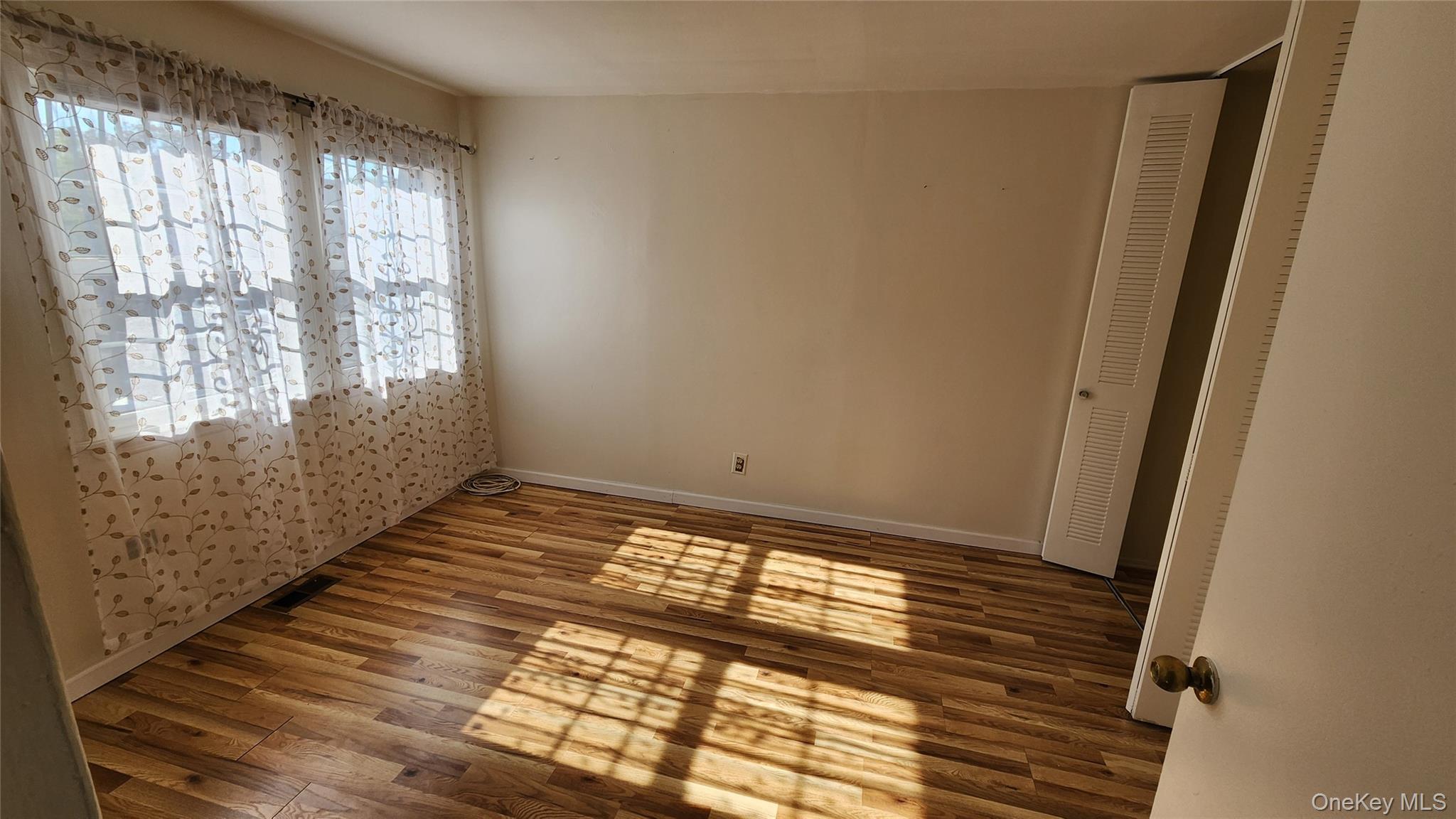 Single Family Rockaway  Brooklyn, NY 11212, MLS-993968-4