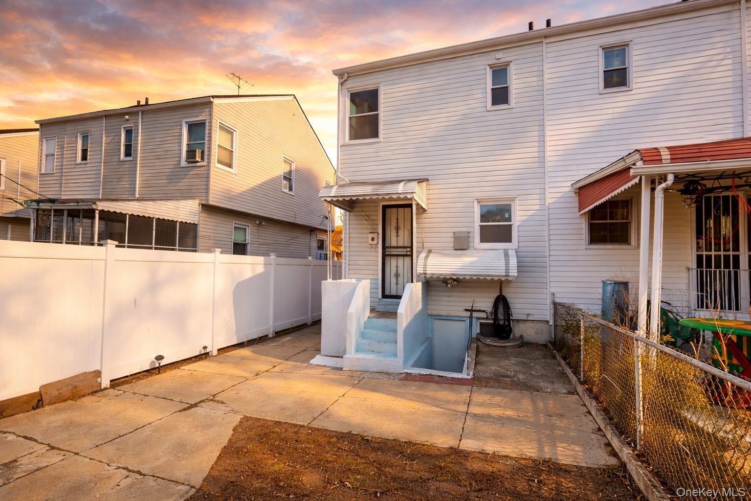 Single Family 141st  Queens, NY 11413, MLS-993974-10