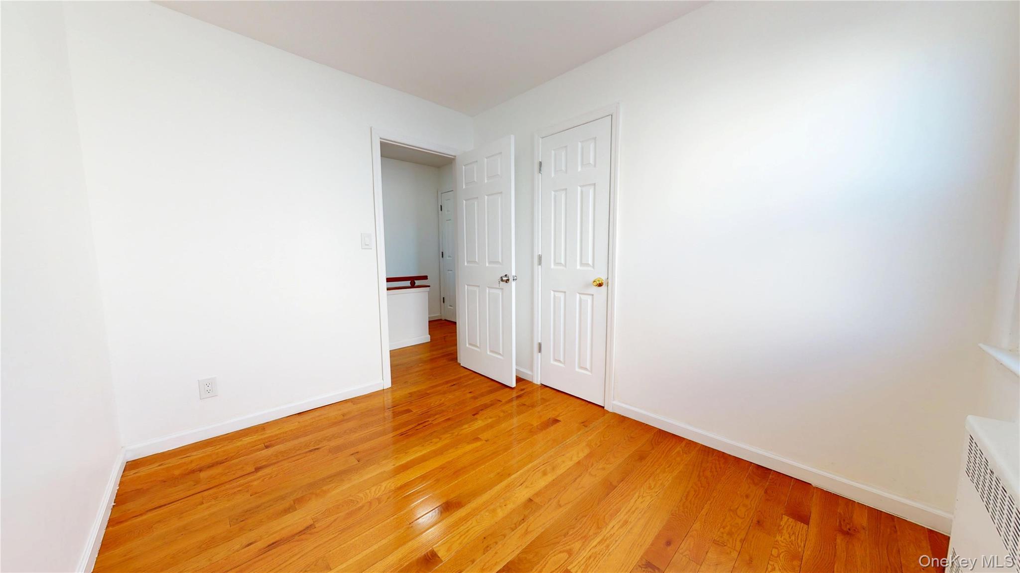 Single Family 141st  Queens, NY 11413, MLS-993974-19