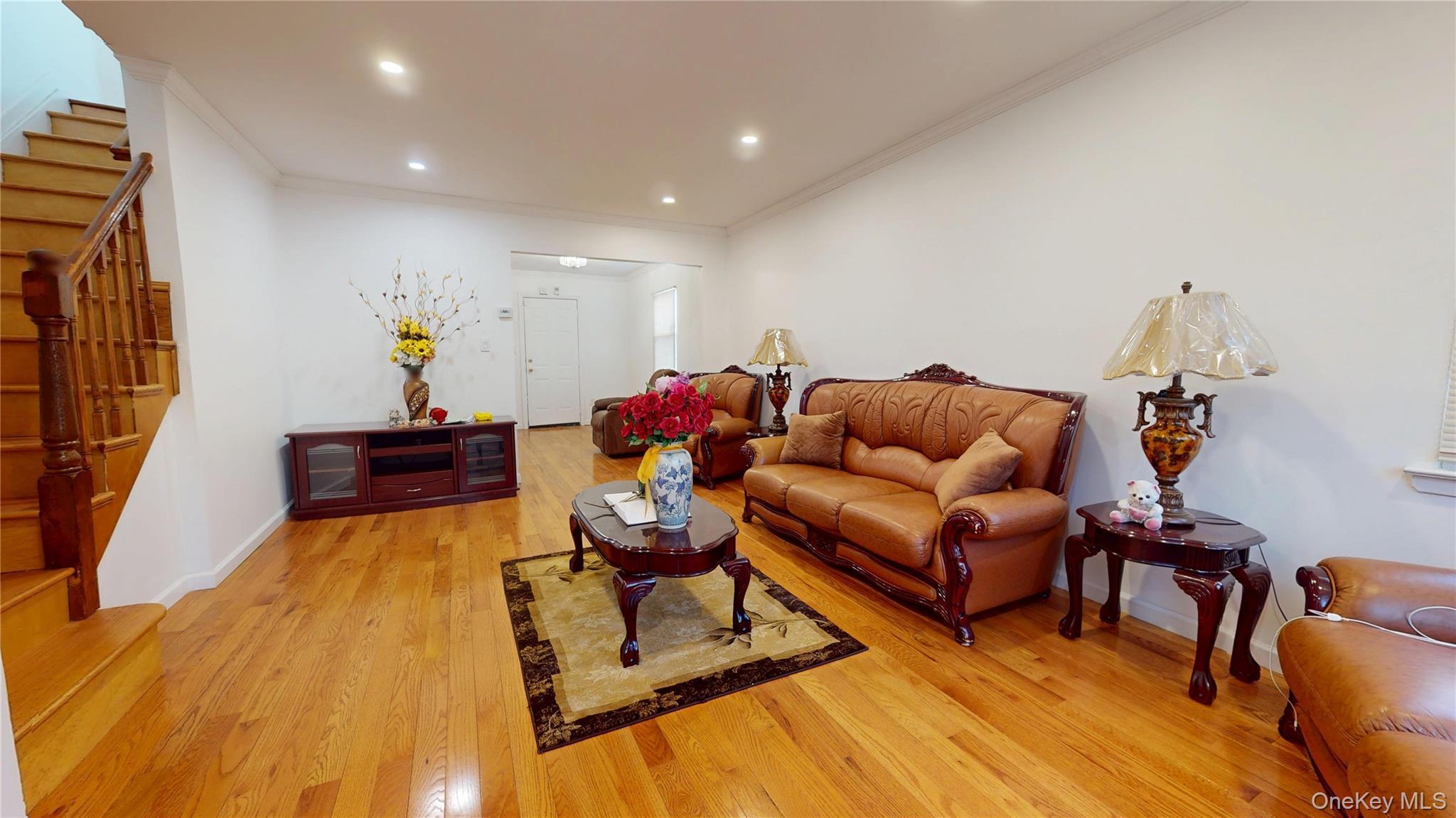 Single Family 141st  Queens, NY 11413, MLS-993974-20