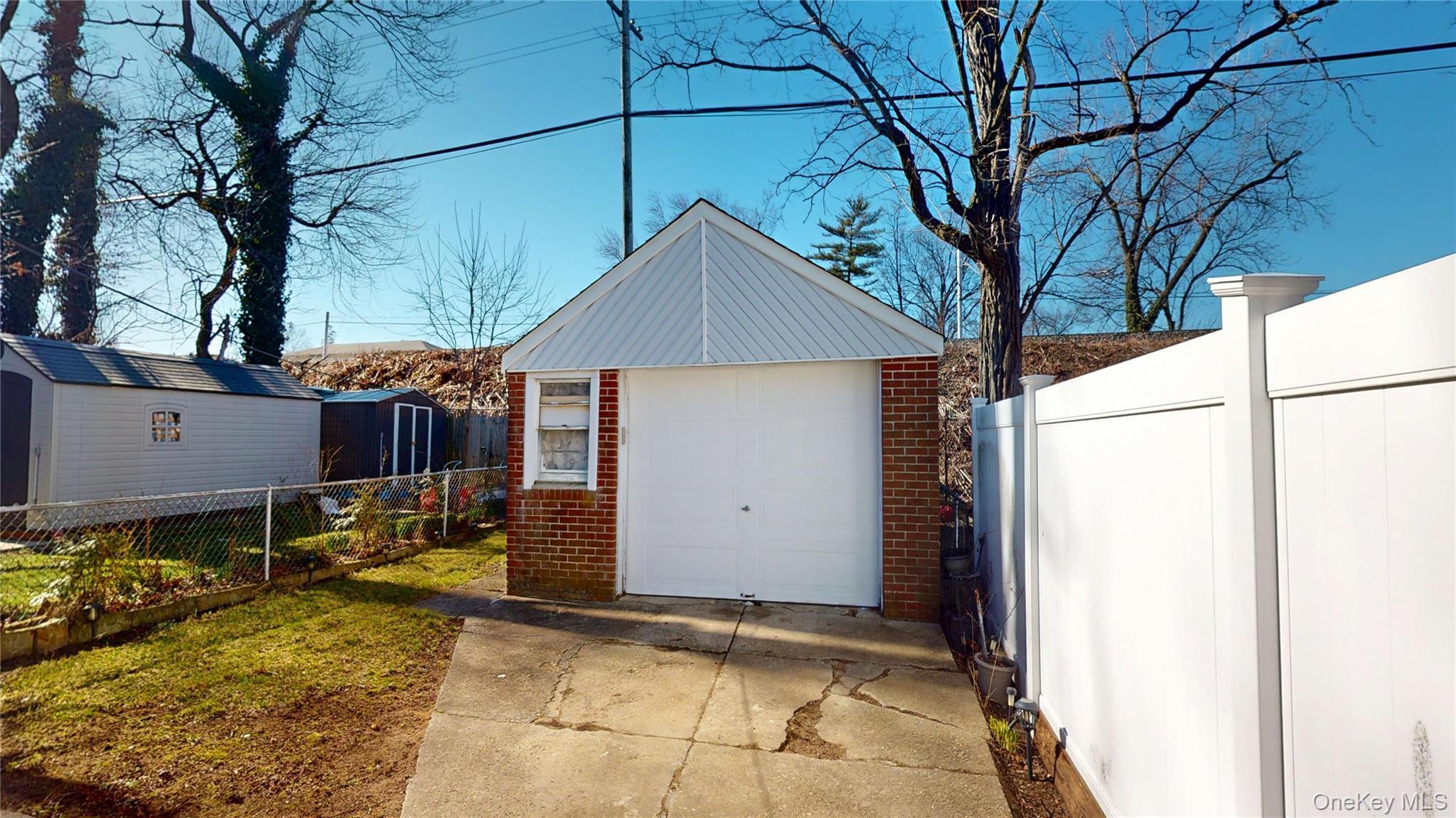 Single Family 141st  Queens, NY 11413, MLS-993974-22