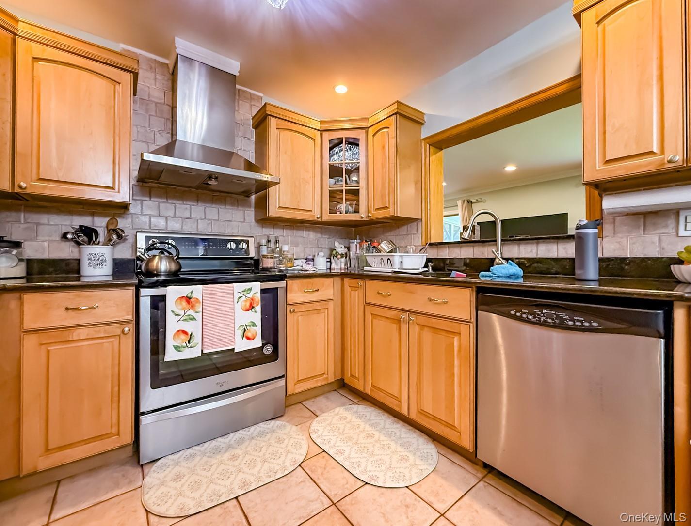 Single Family Meadow Westchester County, NY 10548, MLS-994016-10