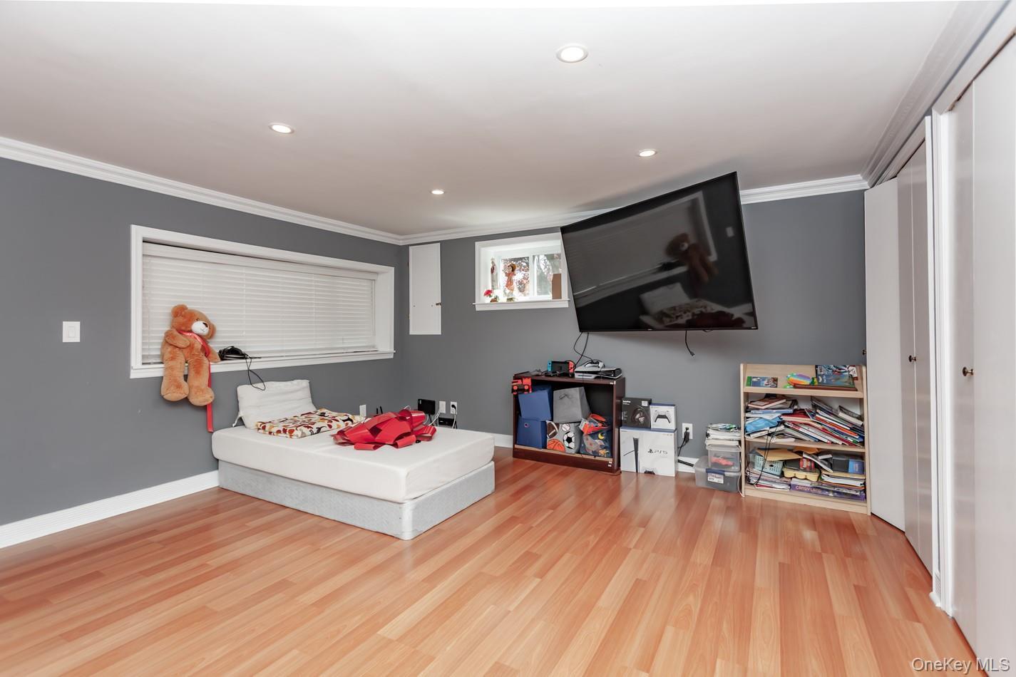 Single Family Meadow Westchester County, NY 10548, MLS-994016-35