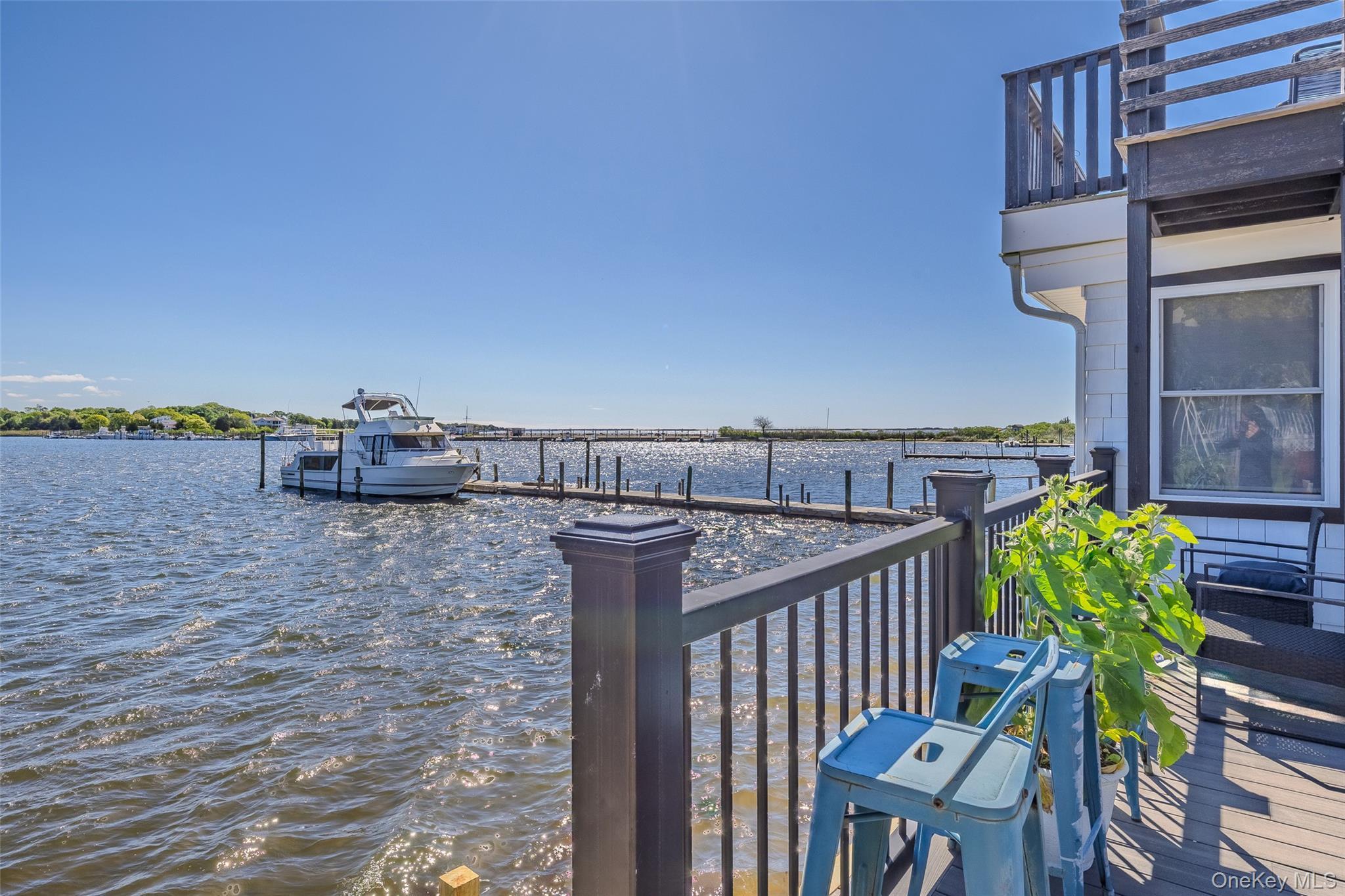 Single Family Old Neck Road S  Suffolk County, NY 11934, MLS-994017-28