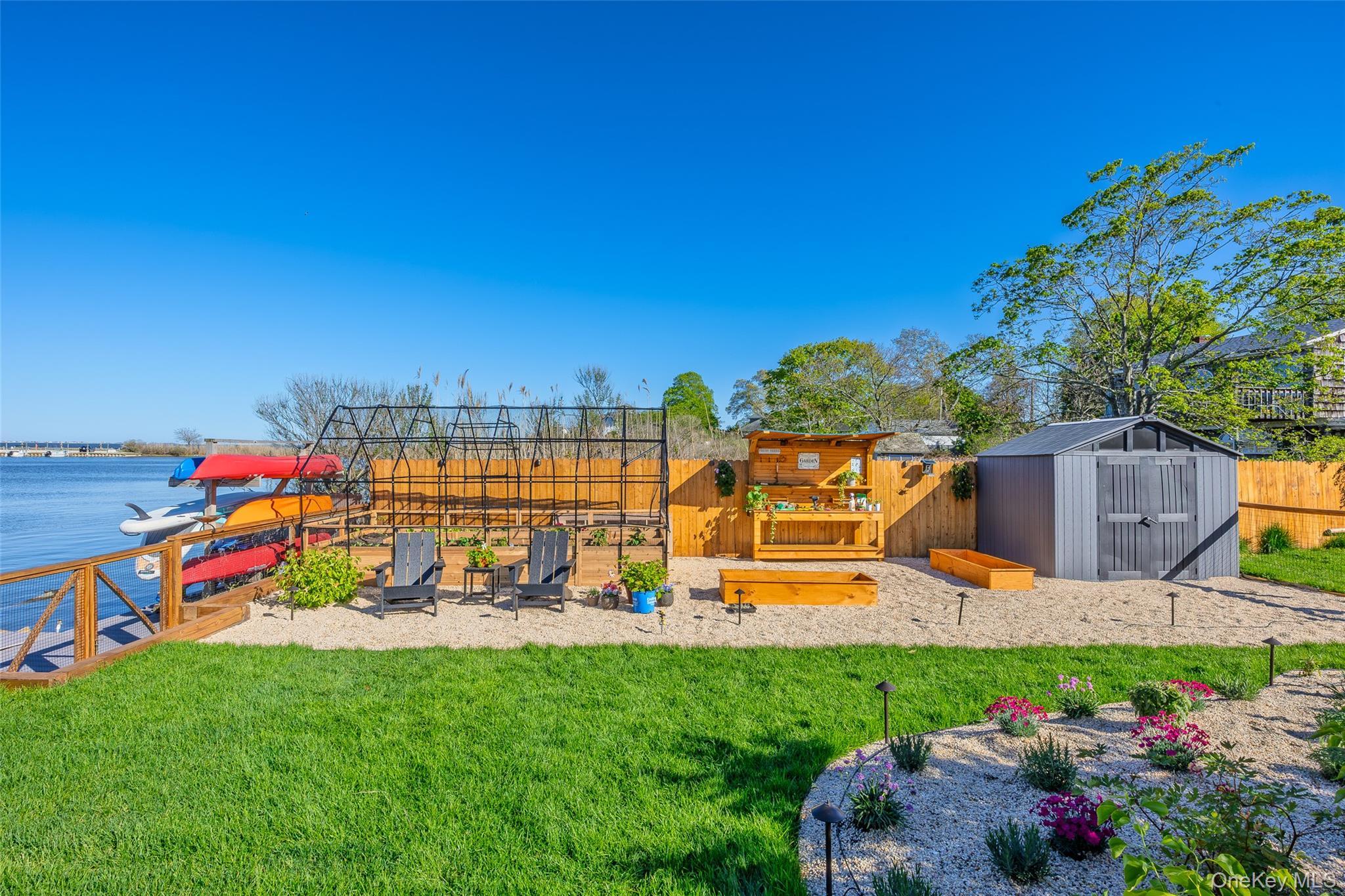 Single Family Old Neck Road S  Suffolk County, NY 11934, MLS-994017-36