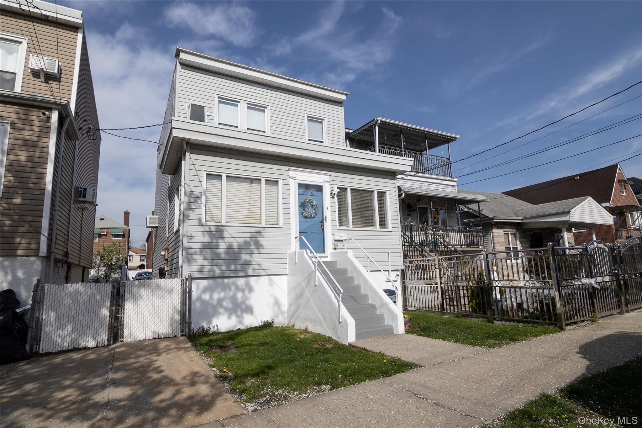 Single Family Fish  Bronx, NY 10469, MLS-994020-2