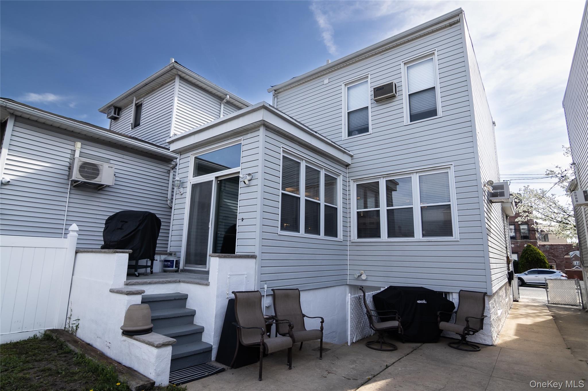 Single Family Fish  Bronx, NY 10469, MLS-994020-26