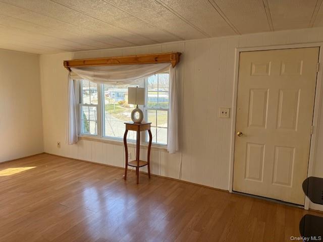 Single Family Old Country Road Unit #415 Suffolk County, NY 11901, MLS-994031-2