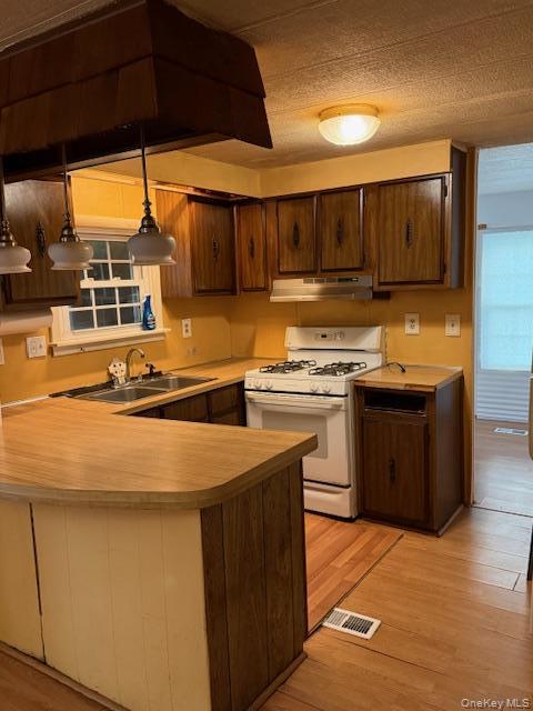 Single Family Old Country Road Unit #415 Suffolk County, NY 11901, MLS-994031-4