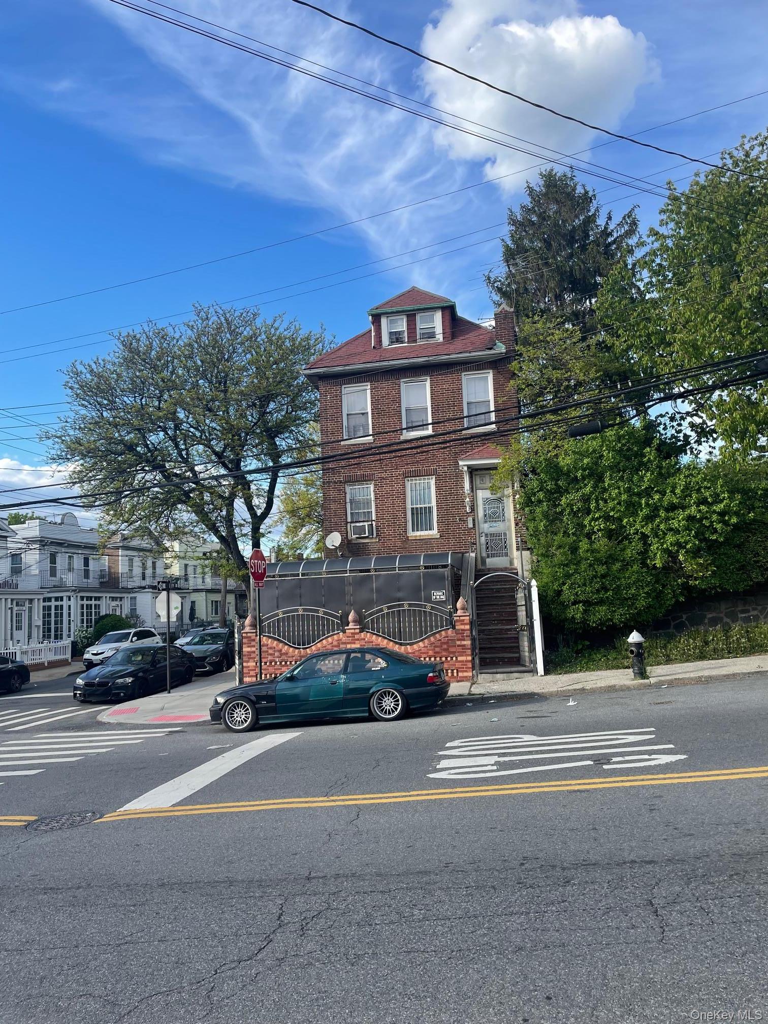Single Family 237th  Bronx, NY 10466, MLS-994055-2