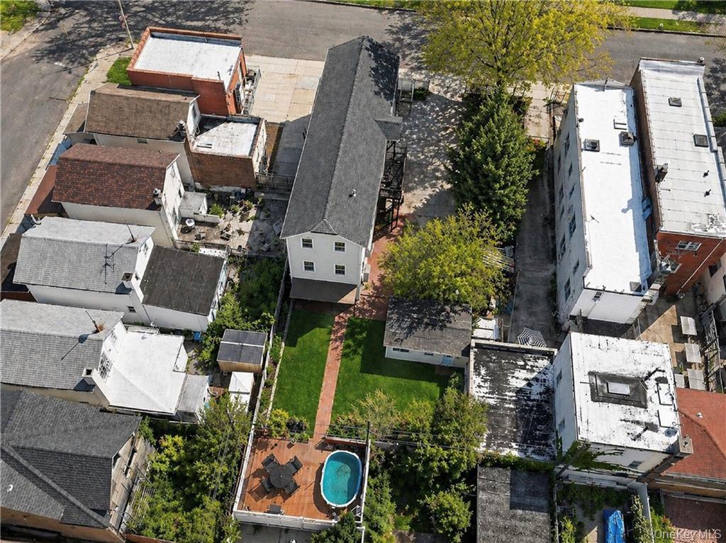 Single Family Shore  Brooklyn, NY 11235, MLS-994073-11