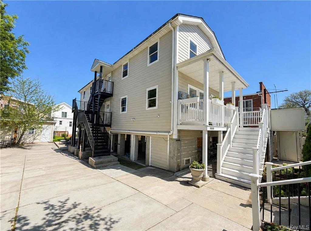 Single Family Shore  Brooklyn, NY 11235, MLS-994073-4