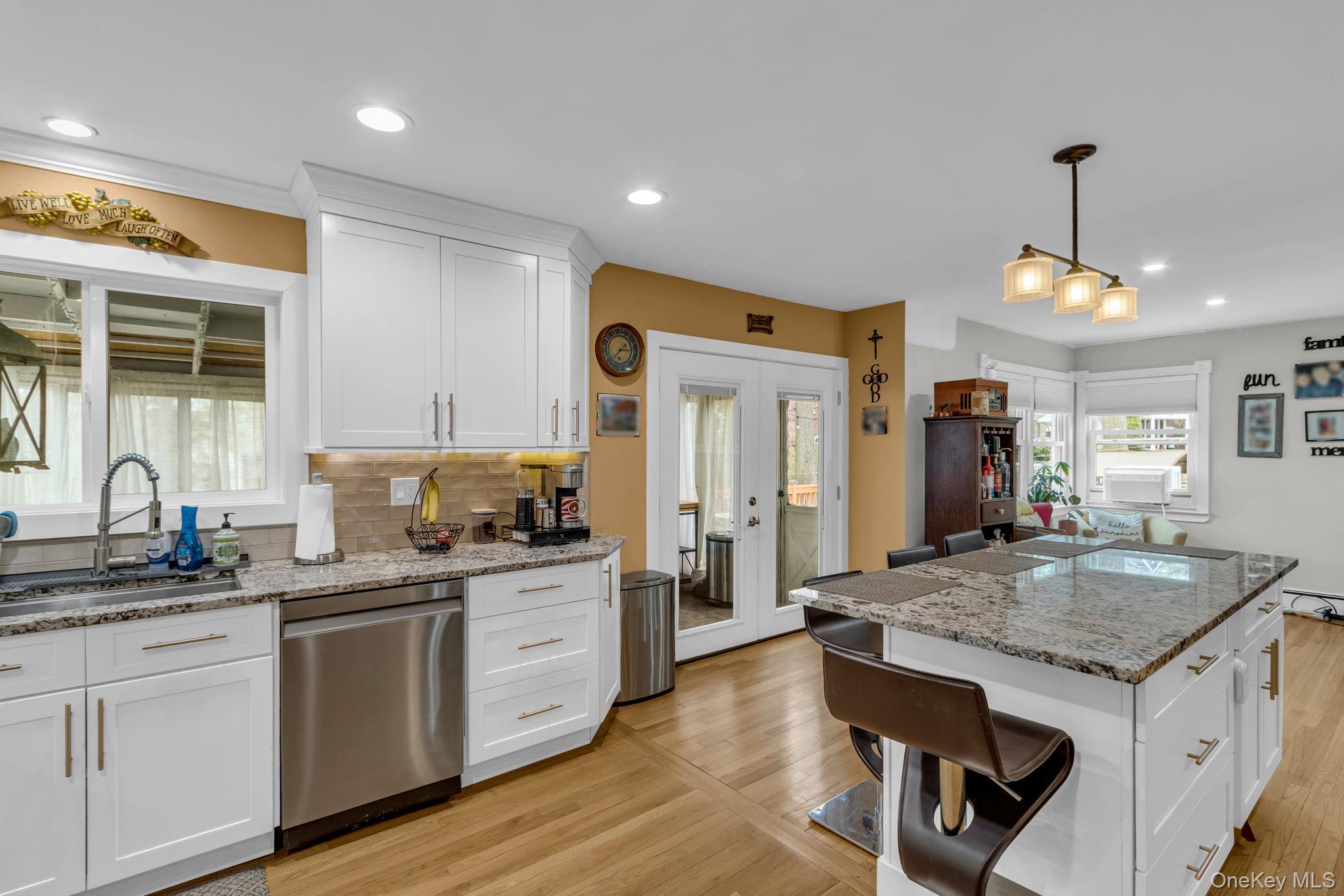 Single Family Alta Vista  Westchester County, NY 10710, MLS-994113-11
