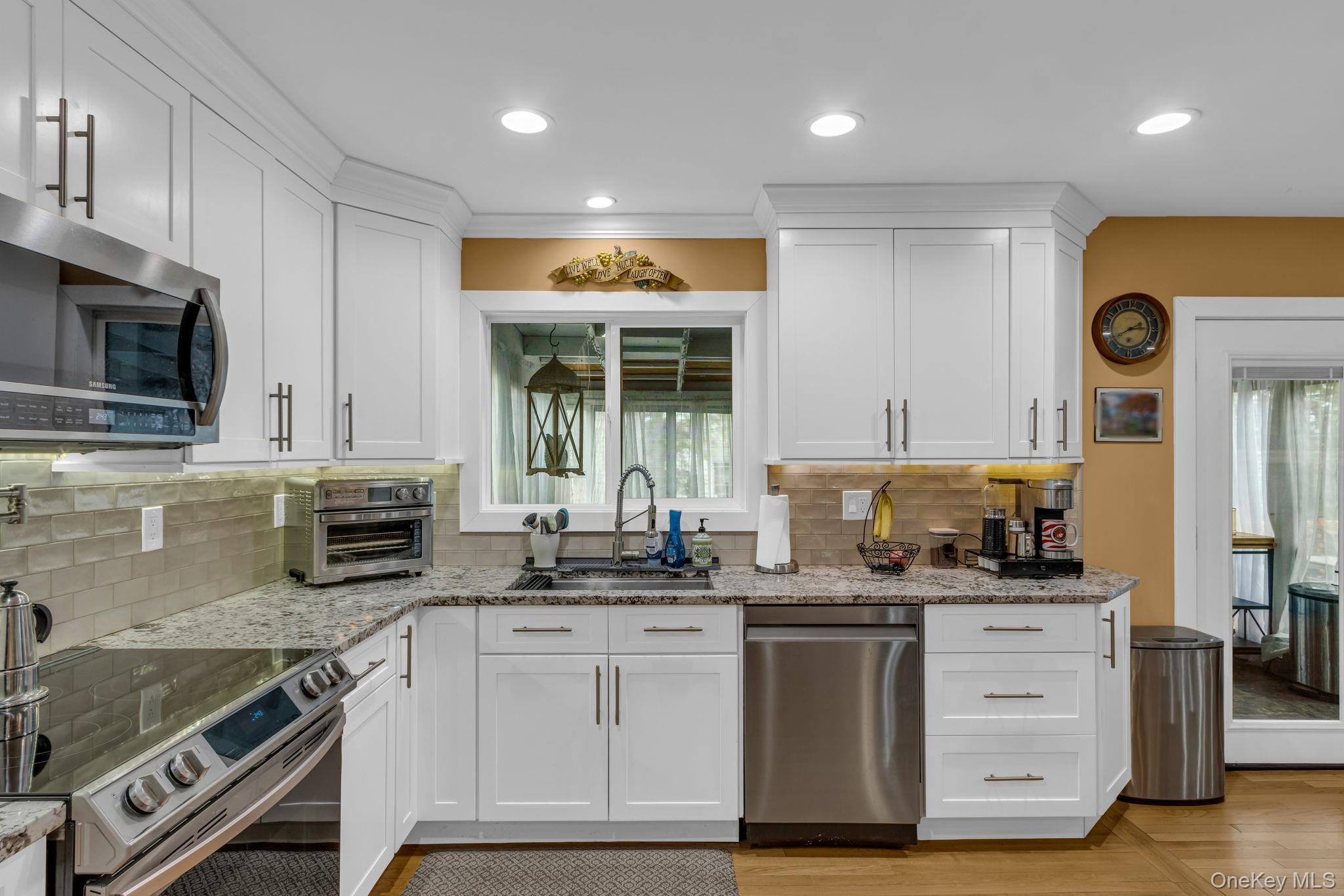 Single Family Alta Vista  Westchester County, NY 10710, MLS-994113-17