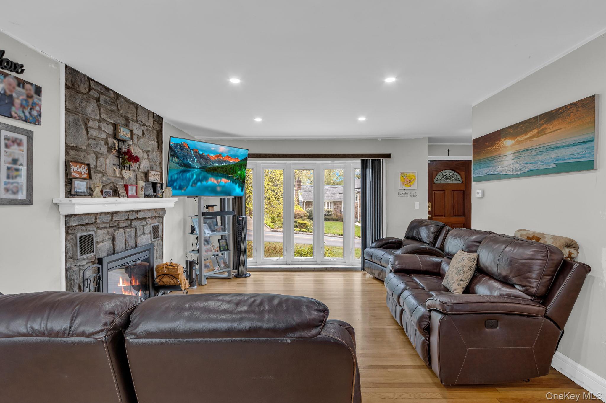 Single Family Alta Vista  Westchester County, NY 10710, MLS-994113-3