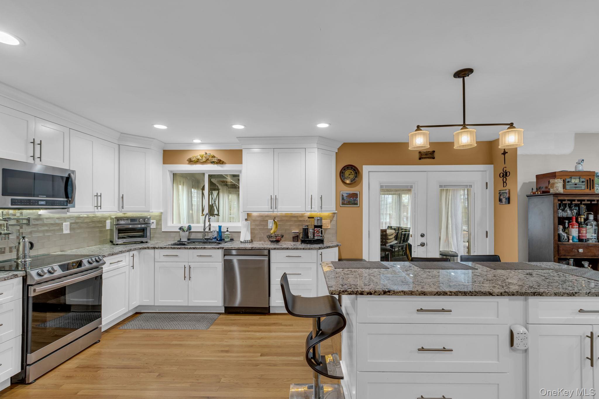 Single Family Alta Vista  Westchester County, NY 10710, MLS-994113-9