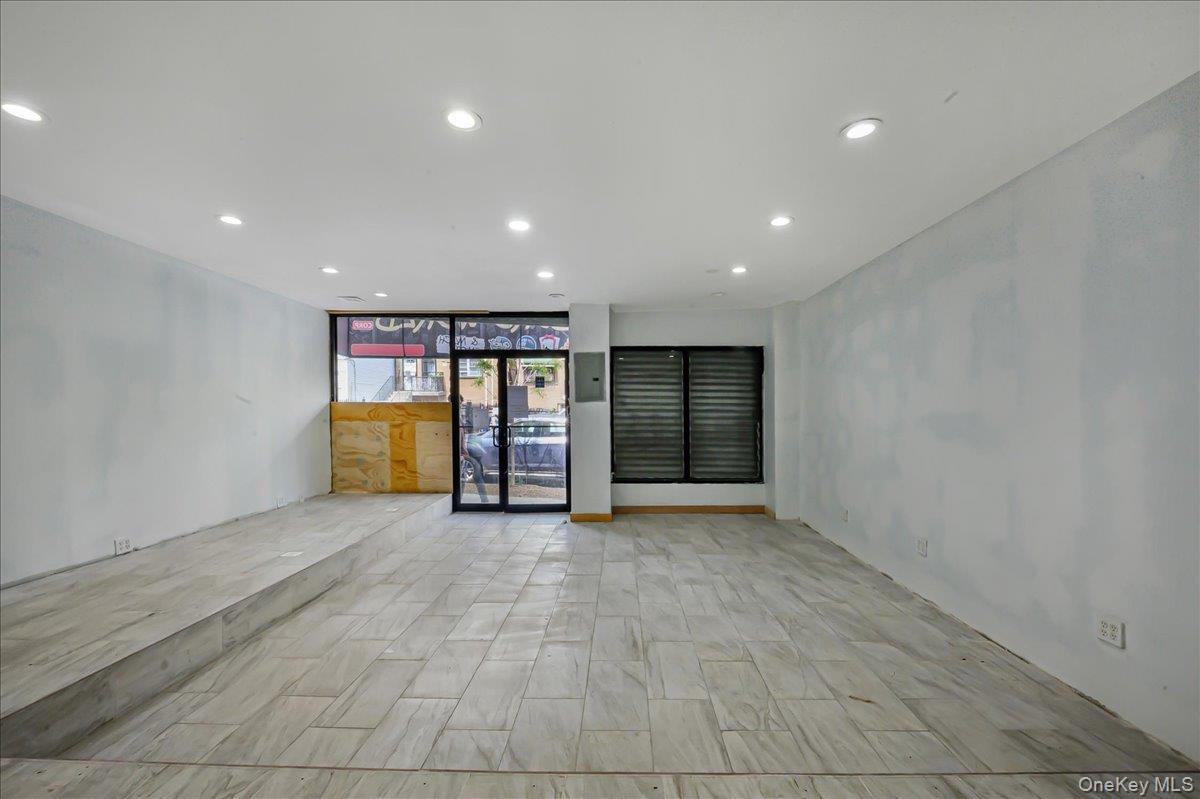 Commercial Sale 183rd  Bronx, NY 10458, MLS-994126-13