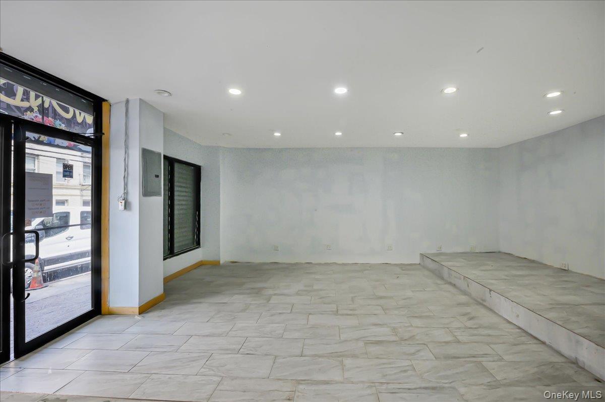 Commercial Sale 183rd  Bronx, NY 10458, MLS-994126-14