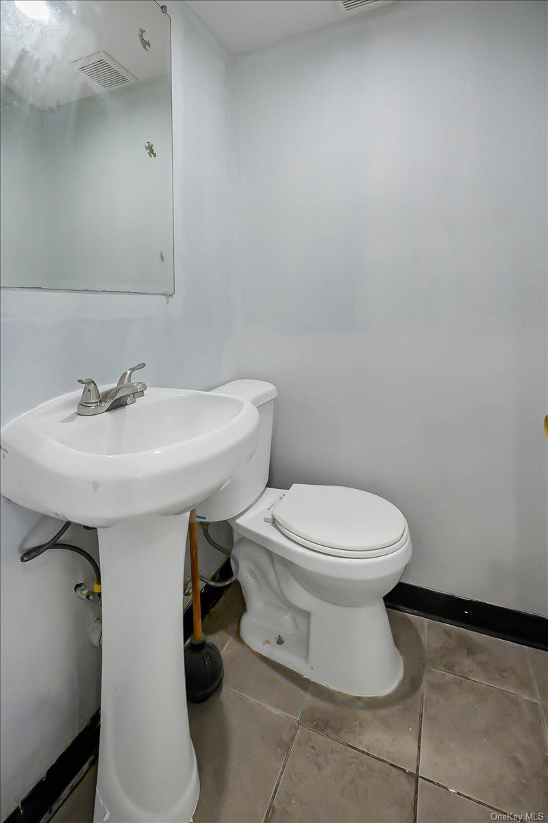 Commercial Sale 183rd  Bronx, NY 10458, MLS-994126-15