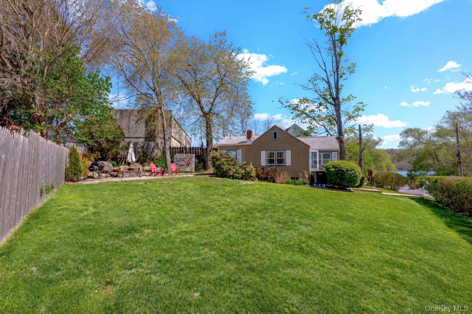 Single Family Waterford  Putnam County, NY 12563, MLS-994128-5