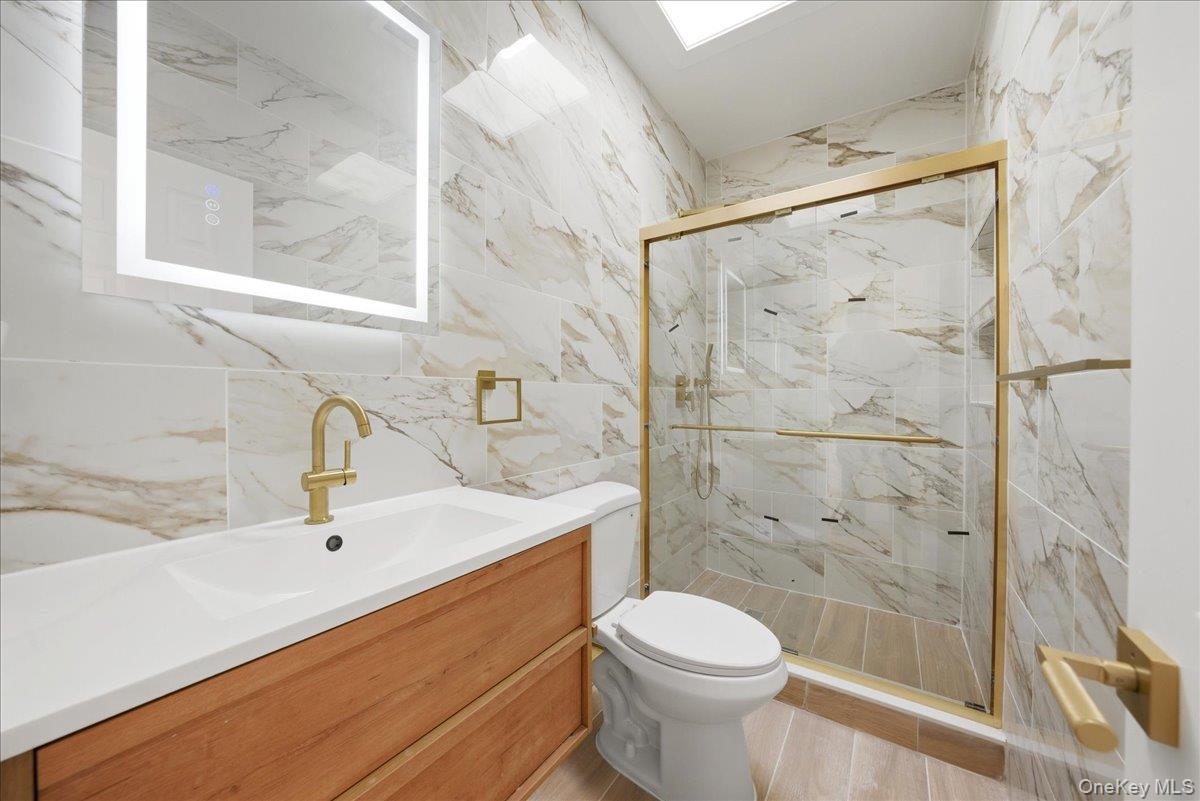 Single Family Butler  Bronx, NY 10461, MLS-994183-10