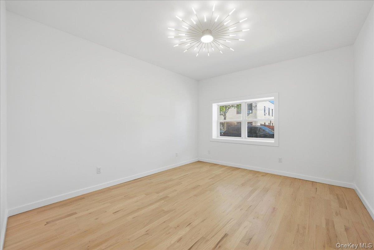 Single Family Butler  Bronx, NY 10461, MLS-994183-25