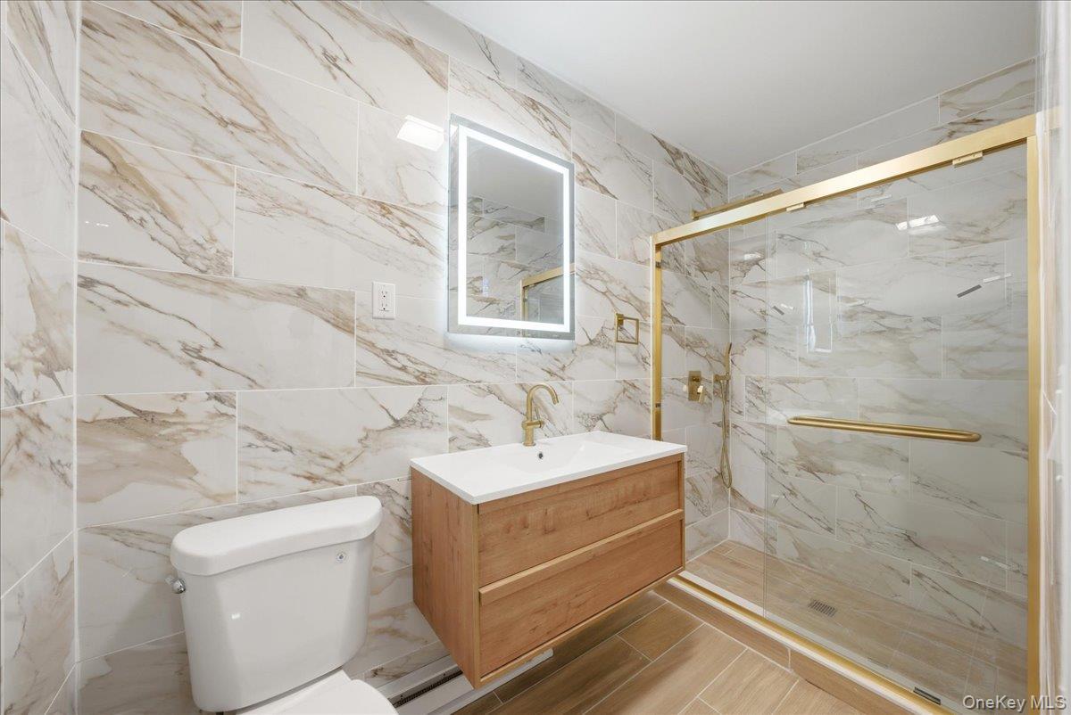 Single Family Butler  Bronx, NY 10461, MLS-994183-29