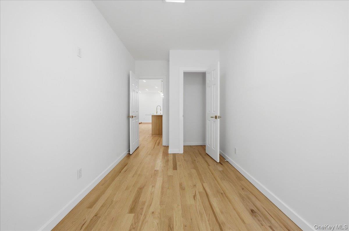 Single Family Butler  Bronx, NY 10461, MLS-994183-31