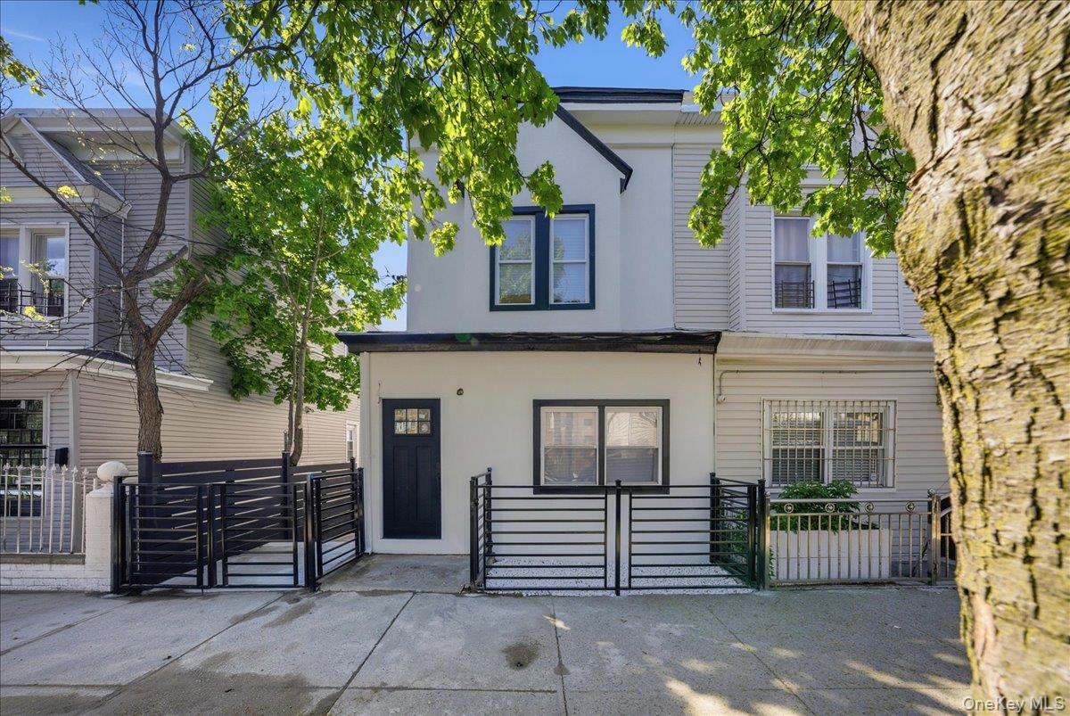 Single Family Butler  Bronx, NY 10461, MLS-994183-38