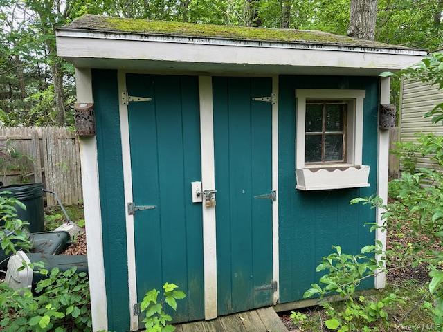 Single Family Speonk-riverhead Rd  Suffolk County, NY 11972, MLS-994186-6