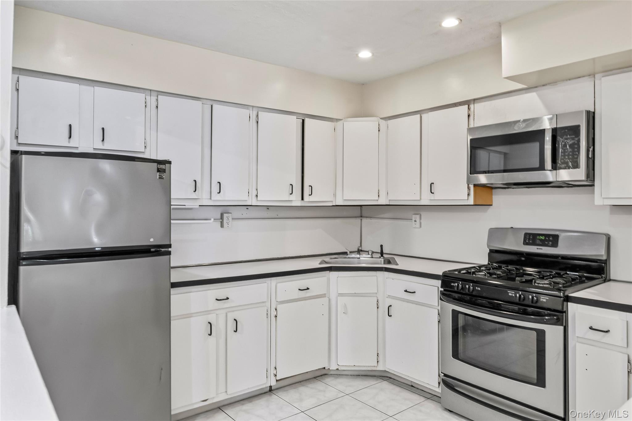 Single Family Flatlands 4th  Brooklyn, NY 11236, MLS-994201-5