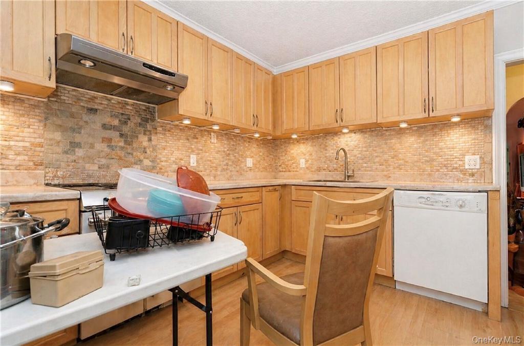 Single Family Hubbard  Brooklyn, NY 11235, MLS-994226-17