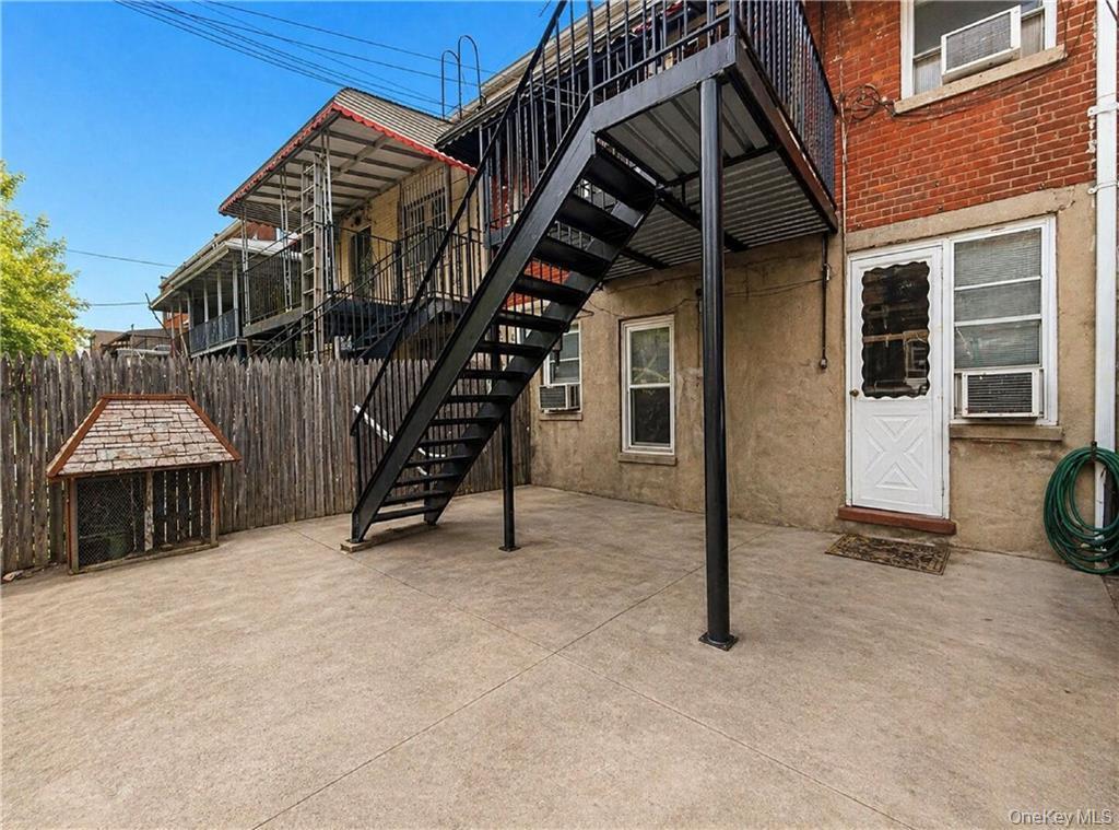 Single Family Hubbard  Brooklyn, NY 11235, MLS-994226-20